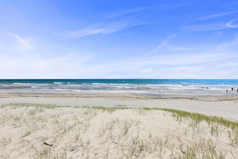 Coloured Sands - Rainbow Beach Resort - 5 Mins To Beach - Gold Coast 4U 24