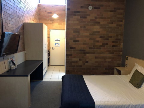 Bribie Island Hotel - Accommodation Gold Coast 3