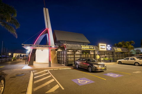 Nightcap At Kawana Waters Hotel - Accommodation Gold Coast 4
