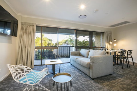 Nightcap At Kawana Waters Hotel - Accommodation Gold Coast 2