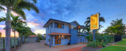 Dolphin Waters - Accommodation Gold Coast 14