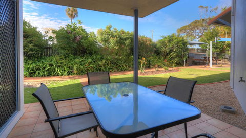 Dolphin Waters - Accommodation Gold Coast 11