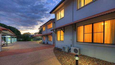 Dolphin Waters - Accommodation Gold Coast 18