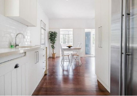 Lake Weyba Noosa Lodge & Kangaroos - Accommodation Gold Coast 15