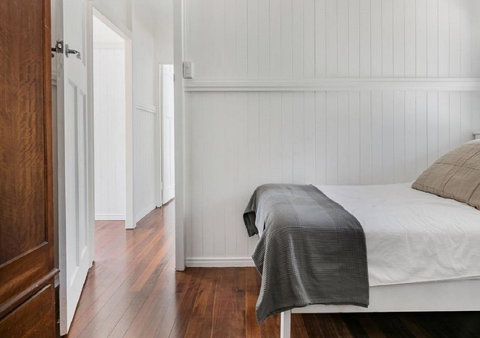 Lake Weyba Noosa Lodge & Kangaroos - Accommodation Gold Coast 11