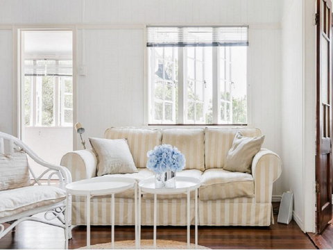 Lake Weyba Noosa Lodge & Kangaroos - Accommodation Gold Coast 5