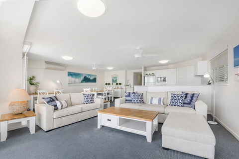 Sunshine Vista - Accommodation Gold Coast 11