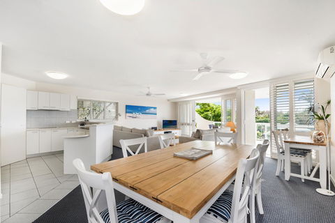 Sunshine Vista - Accommodation Gold Coast 13