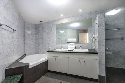 Emerald Noosa - Gold Coast 4U 10