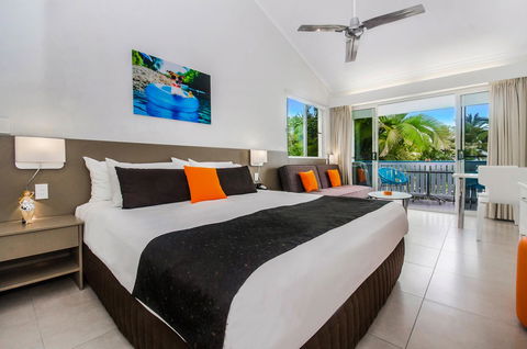 By The Sea Port Douglas - Accommodation Gold Coast 2