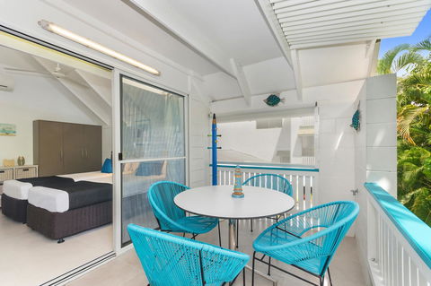By The Sea Port Douglas - Accommodation Gold Coast 10