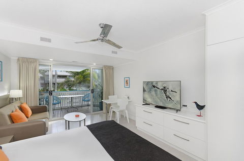 By The Sea Port Douglas - Accommodation Gold Coast 19