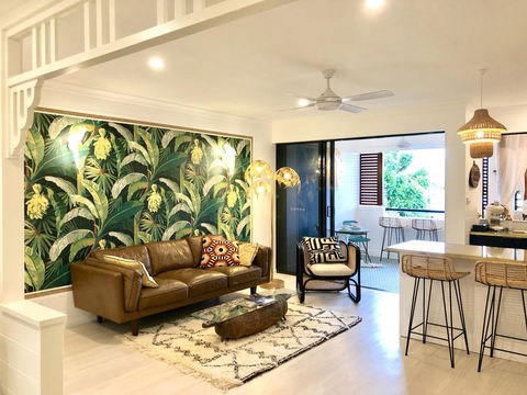 NOMAD - Luxe Apartment - Accommodation Gold Coast 5