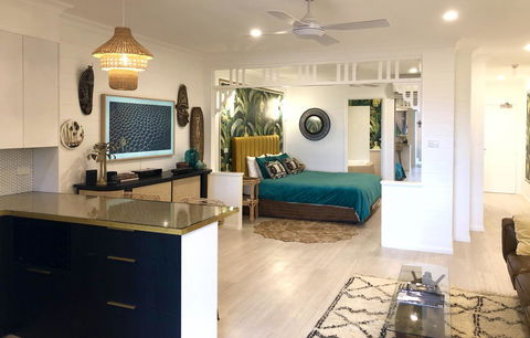 NOMAD - Luxe Apartment - Accommodation Gold Coast 22