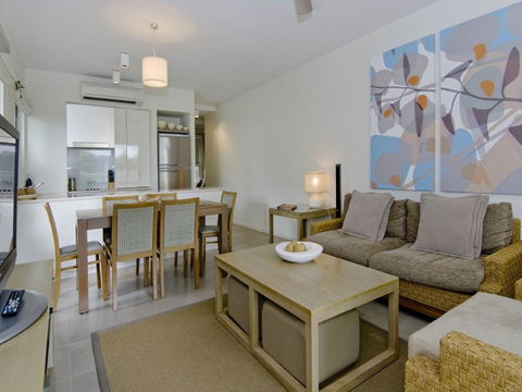Beach Club Port Douglas Luxury Apartments - 1 Gold Coast 2