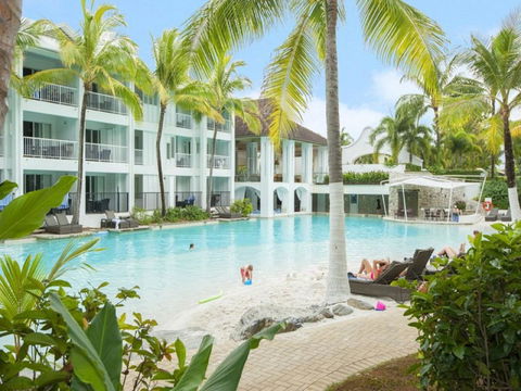 Beach Club Port Douglas Luxury Apartments - 1 Gold Coast 0
