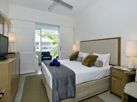 Beach Club Port Douglas Luxury Apartments - 1 Gold Coast 4