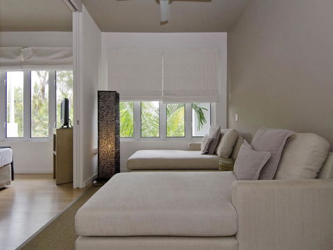 Beach Club Port Douglas Luxury Apartments - 1 Gold Coast 11