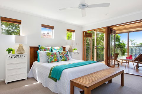 Jolly Roger's Beach House - Accommodation Gold Coast 6