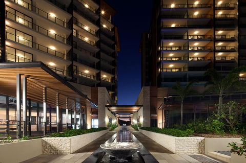 Oaks Redcliffe Mon Komo Suites - Gold Coast 4U 1