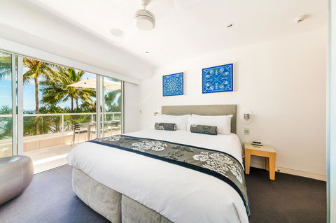 Netanya Noosa Beachfront Resort - Gold Coast 4U 24