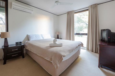 The Hastings Beach Houses - Accommodation Gold Coast 14