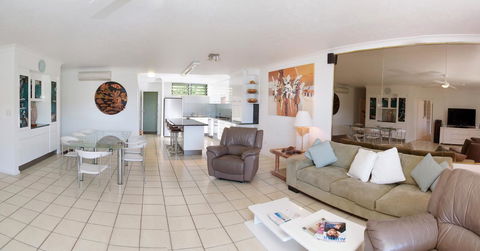 Poinciana 112 - Accommodation Gold Coast 14