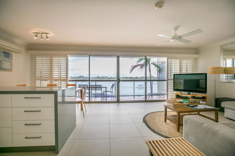 Noosa Shores Resort - Gold Coast 4U 4