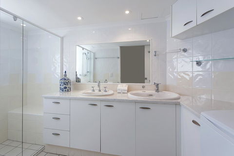 Noosa Shores Resort - Gold Coast 4U 8