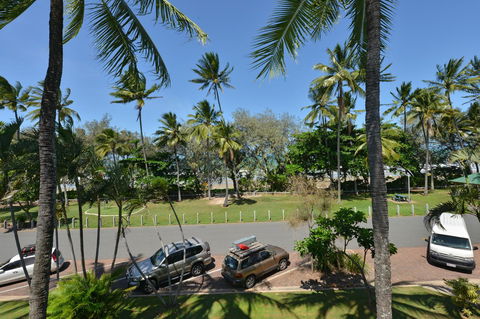 Seascape Holidays At Beachfront Terraces - 1 Gold Coast 28