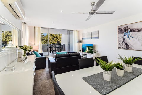 Redvue Holiday Apartments - Gold Coast 4U 3