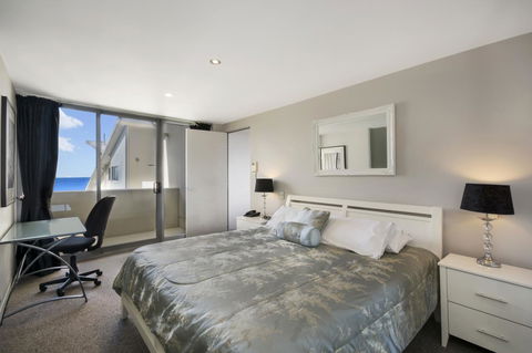 Redvue Holiday Apartments - Gold Coast 4U 30