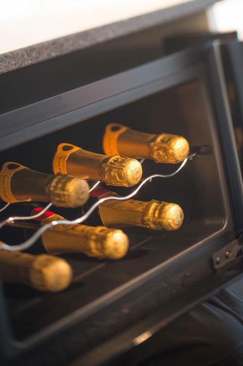 Heart Hotel And Gallery Whitsundays - 1 Gold Coast 32