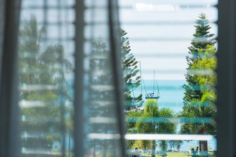 Heart Hotel And Gallery Whitsundays - 1 Gold Coast 14