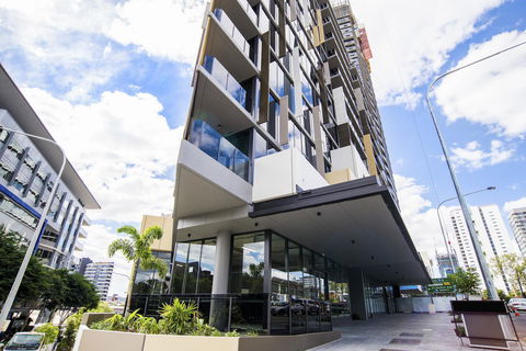 Brisbane One Apartments By CLLIX - Gold Coast 4U 22