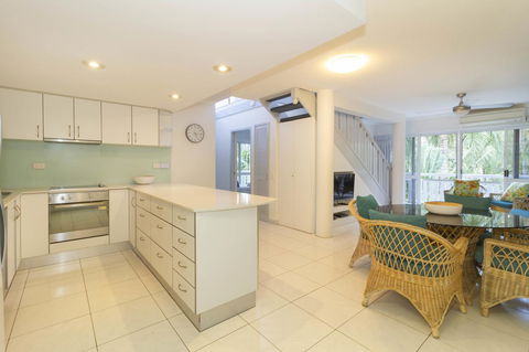The White House Port Douglas - Accommodation Gold Coast 23