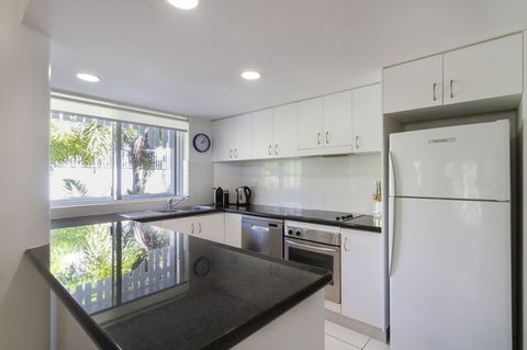 The White House Port Douglas - Accommodation Gold Coast 38