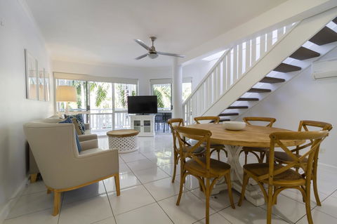 The White House Port Douglas - Accommodation Gold Coast 7