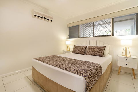 The White House Port Douglas - Accommodation Gold Coast 8