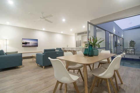 Pool Resort Port Douglas - Accommodation Gold Coast 37