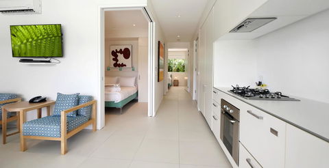 Pool Resort Port Douglas - Accommodation Gold Coast 14
