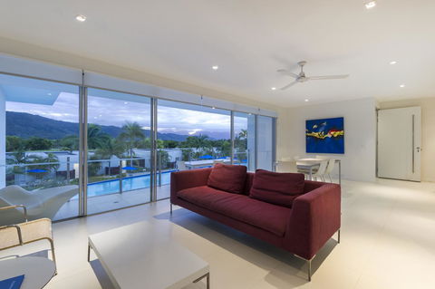 Pool Resort Port Douglas - Accommodation Gold Coast 17
