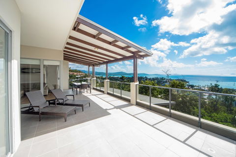 Whitsunday Reflections - Gold Coast 4U 25