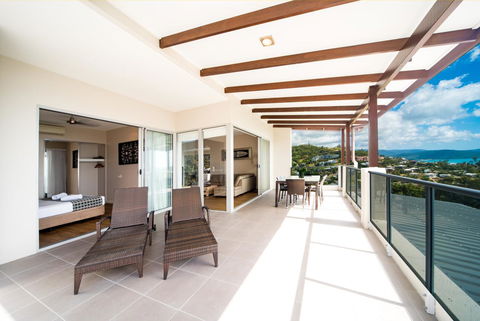 Whitsunday Reflections - Gold Coast 4U 26