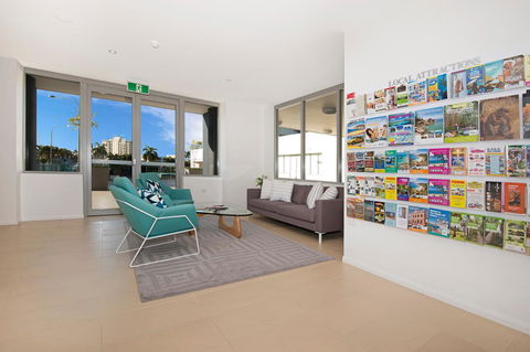 Allure Hotel & Apartments - Gold Coast 4U 16