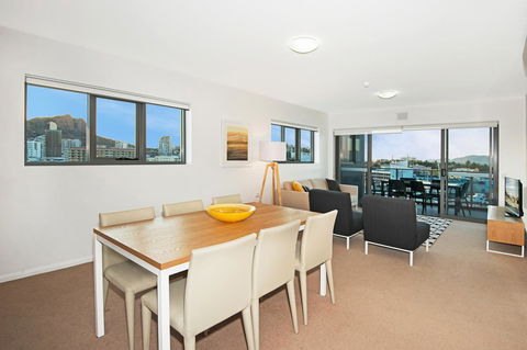 Allure Hotel & Apartments - Gold Coast 4U 7