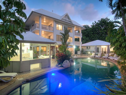 The Port Douglas Queenslander - 1 Gold Coast 0