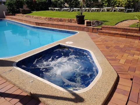 Surfers Chalet - Accommodation Gold Coast 26