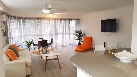 Surfers Chalet - Accommodation Gold Coast 11