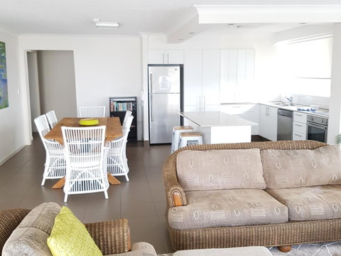 Surfers Chalet - Accommodation Gold Coast 33